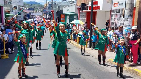 Centros Educativos De Matagalpa Honran A La Patria