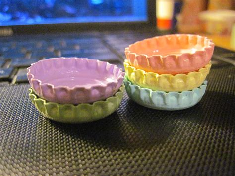 beyondbaffled...: Mini Pastel Pie Tins!