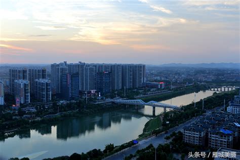 衡阳市32层高楼拍摄的夕照蒸水，晚霞如幻，诗和远方都在这里！ 搜狐大视野 搜狐新闻