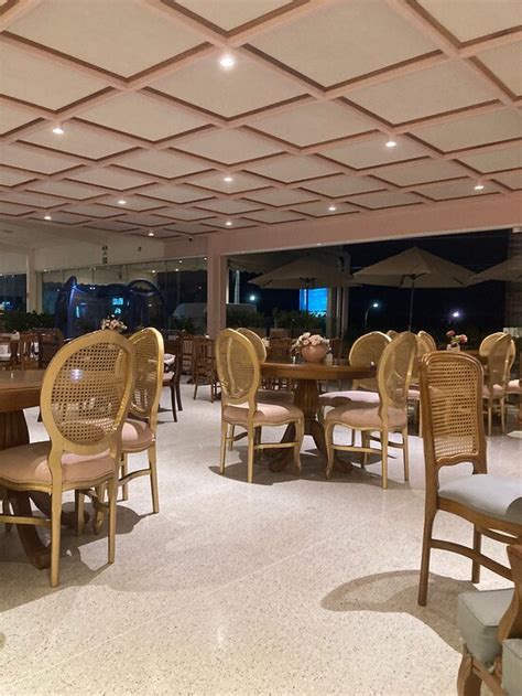 CASA DE BISCOITOS MINEIROS LAGO SUL Brasilia Restaurant Avis Numéro