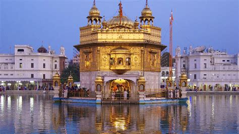 Who built the Golden Temple in Amritsar, why's the site so significant ...