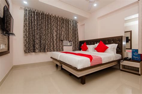 OYO Hotel Gems, OYO Rooms Mumbai, Book @ ₹1636 - OYO