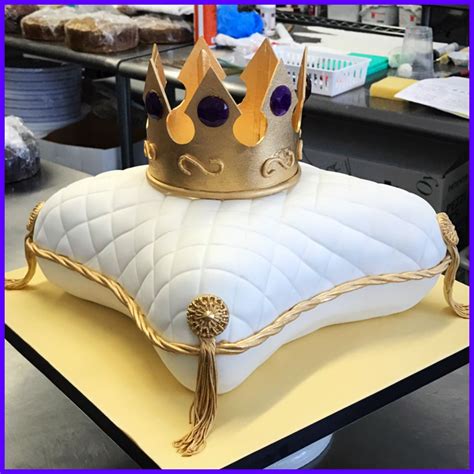 simple pillow cake for traditional wedding 11