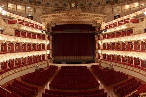 Petruzzelli Il Teatro Di Bari The Nicolaus Hotel Bari