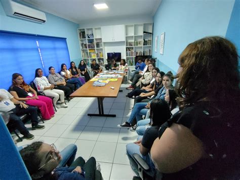 CRP18 MT recebe estudantes de Psicologia da Faculdade Estácio FAPAN de