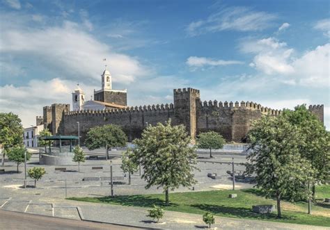 Alandroal Castle, Alentejo, Portugal. : r/castles