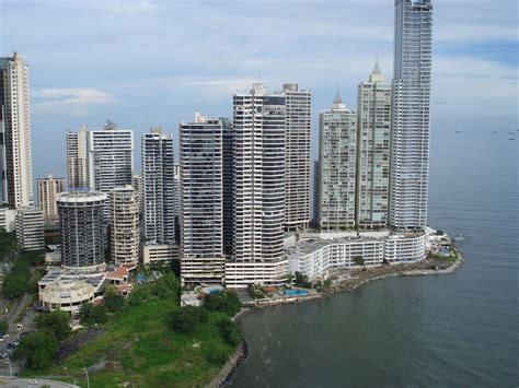 The Travelista: Out and About in Panama City.