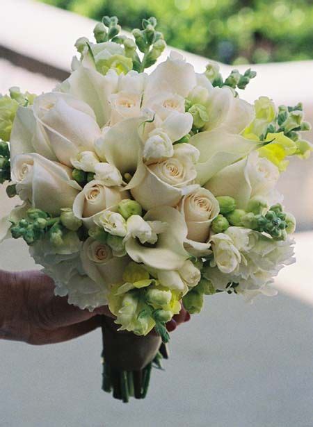 Kellysflowersivoryroseandsnapdragonbridalbouquet Flower Bouquet