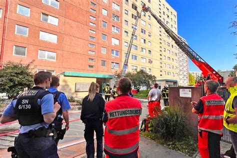 Plastiksch Sseln Auf Hei Er Herdplatte Brand In Plauener Mehrfamilienhaus