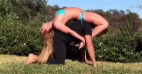Britney Spears Shows Off Incredible Bikini Body In Wholesome Outdoor Yoga Video The Mirror