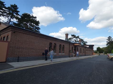 Broadway Station Of The Gwsr New Station Building Flickr