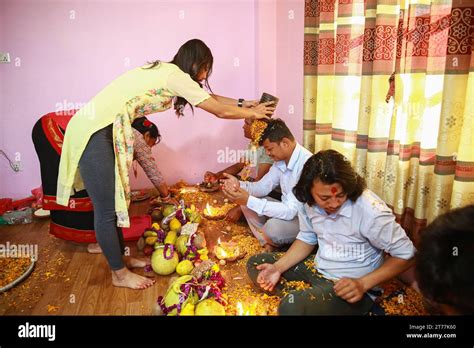 Bhaktapur Bagmati Nepal Th Nov People From Newar Community