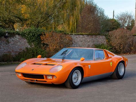 Lamborghini Miura Pionni Re Des Supercars Modernes La