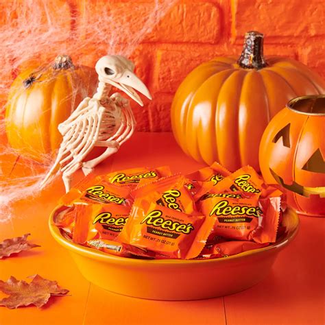 Reese's Milk Chocolate Peanut Butter Snack Size Halloween Cups - Shop ...