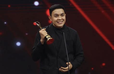 Tulus Raih Piala Inilah Daftar Pemenang Ami Awards