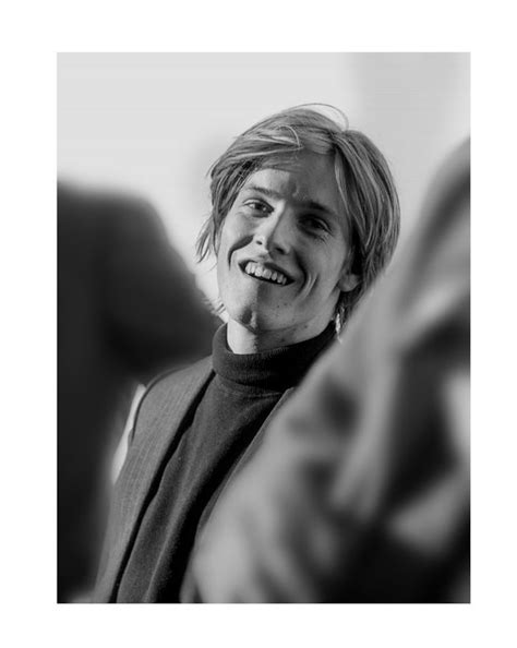 Pin De Meli Azul En Louis Hofmann Papa Referencias