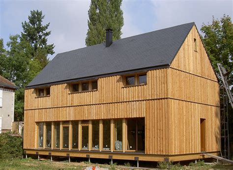 Straw House by Atelier Desmichelle Architecte - Architizer