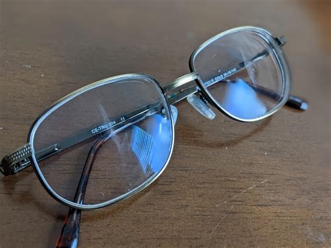 Is there a good way to protect the lenses from scratching glasses (and