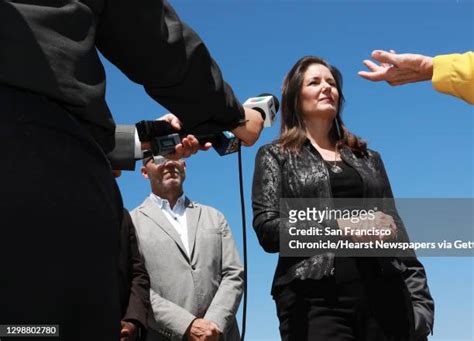 Mayor Of Oakland Libby Schaaf Photos And Premium High Res Pictures