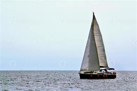 Small sailing yacht 18946699 Stock Photo at Vecteezy