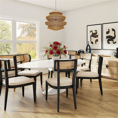 Oval Dining Table Decor Ideas That Will Wow Your Guests | La Maison