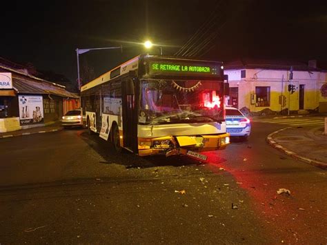 Foto Autobuz implicat într un accident pe strada Gheorghe Doja Info