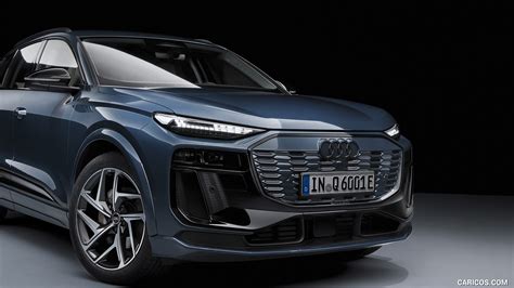 Audi Q6 e-tron | 2025MY (Color: Plasma Blue Metallic)