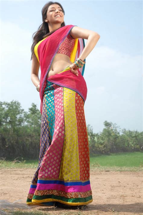 Kajal Agarwal Hot Navel Pics Wallpaper In Saree