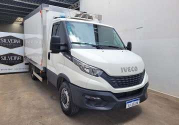 Iveco Daily à venda em Conceição dos Ouros MG Chaves na Mão