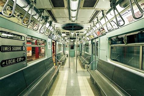 Nyc Subway Wallpaper Mural - 900x600 - Download HD Wallpaper - WallpaperTip