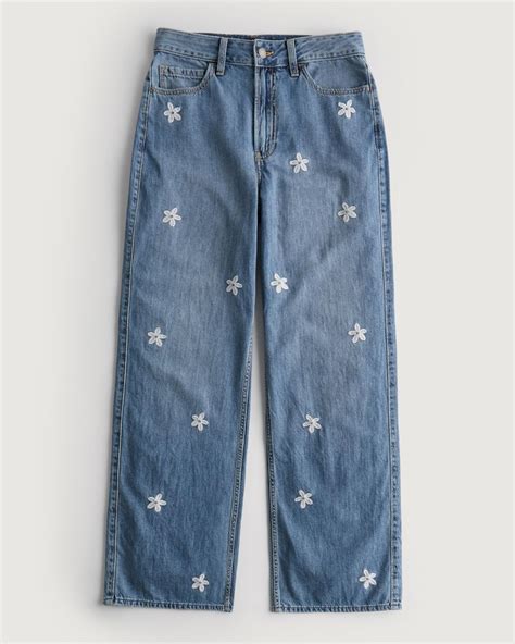 Hollister Ultra High Rise Medium Wash Floral Embroidery Baggy Jeans In