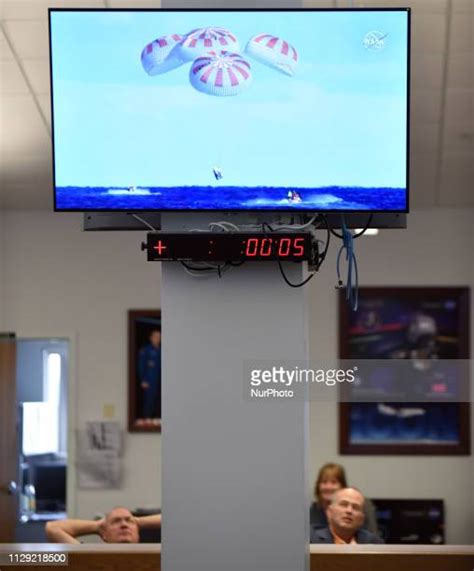 Space X Splash Down Photos And Premium High Res Pictures Getty Images