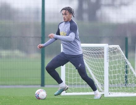 tottenham hotspur first team training Stock Photos (Exclusive ...