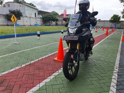 Menikmati Sensasi Memuaskan New Cb X Bareng Komunitas Honda Malang