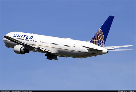 N Ua United Airlines Boeing Er Wl Photo By Mattia De Bon