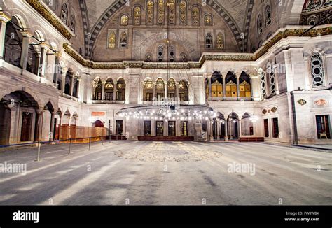 Blue Mosque interior Stock Photo - Alamy