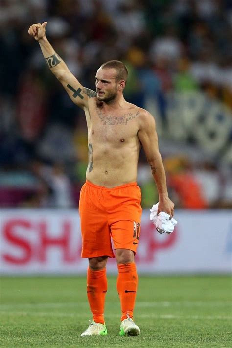 Wesley Sneijder Soccer Players Athlete Football Players