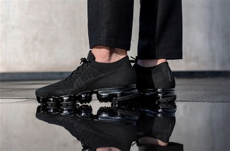 Nike Air VaporMax Triple Black 3 0 WAVE