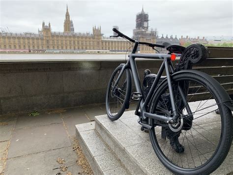 Review: Handsome and nippy, new VanMoof e-bikes could be the shape of cities to come | TechCrunch