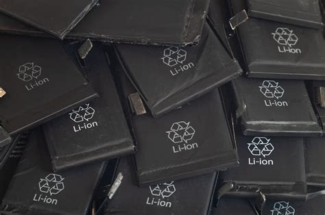 Li Polymer Vs Li Ion Battery Which One Is Better