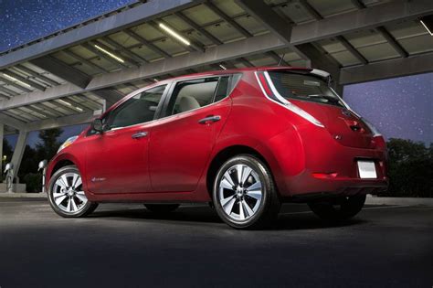 2017 Nissan LEAF Pictures 56 Photos Edmunds