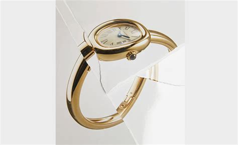 Reimagined Cartier Baignoire Watch Has Minimalist Silhouette Wallpaper