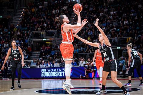 Euroleague F Minine Bourges Vainqueur De La Virtus Bologne Pour Ses