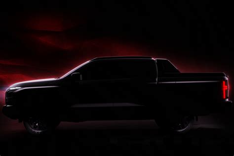 Mitsubishi releases all-new Strada teaser ahead of July 26 debut