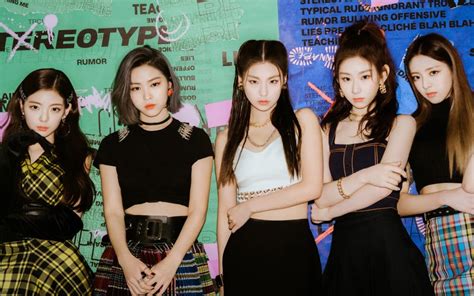 ITZY begins the comeback promotions for their upcoming album 'GOLD ...