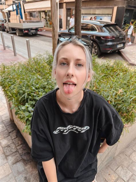 Would You Fuck A Random Girl You Meet In The Streets Reddit NSFW