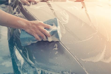 Can You Use Dish Soap To Wash A Car? - Meineke Blog