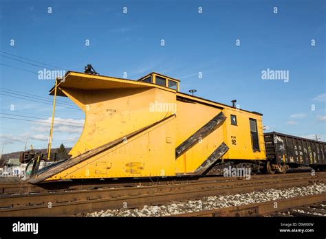 Snow plow train hi-res stock photography and images - Alamy