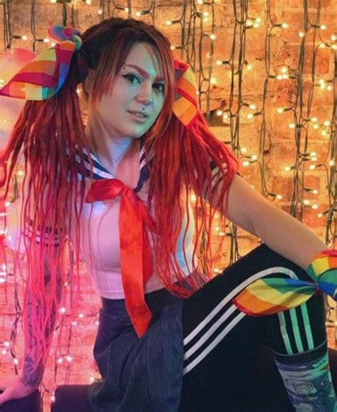 Hot leaked photos and tapes of Vika Karter sexy streamer from Russia без цензуры слитые фото