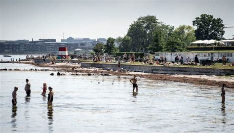 Mand anholdt for at tage billeder af badende børn Bopæl er ransaget